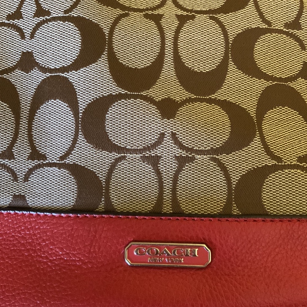 Women’s Coach Handbag - Picture 3 of 10